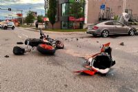 Collision entre un motocycliste et un véhicule rue King Est à Sherbrooke